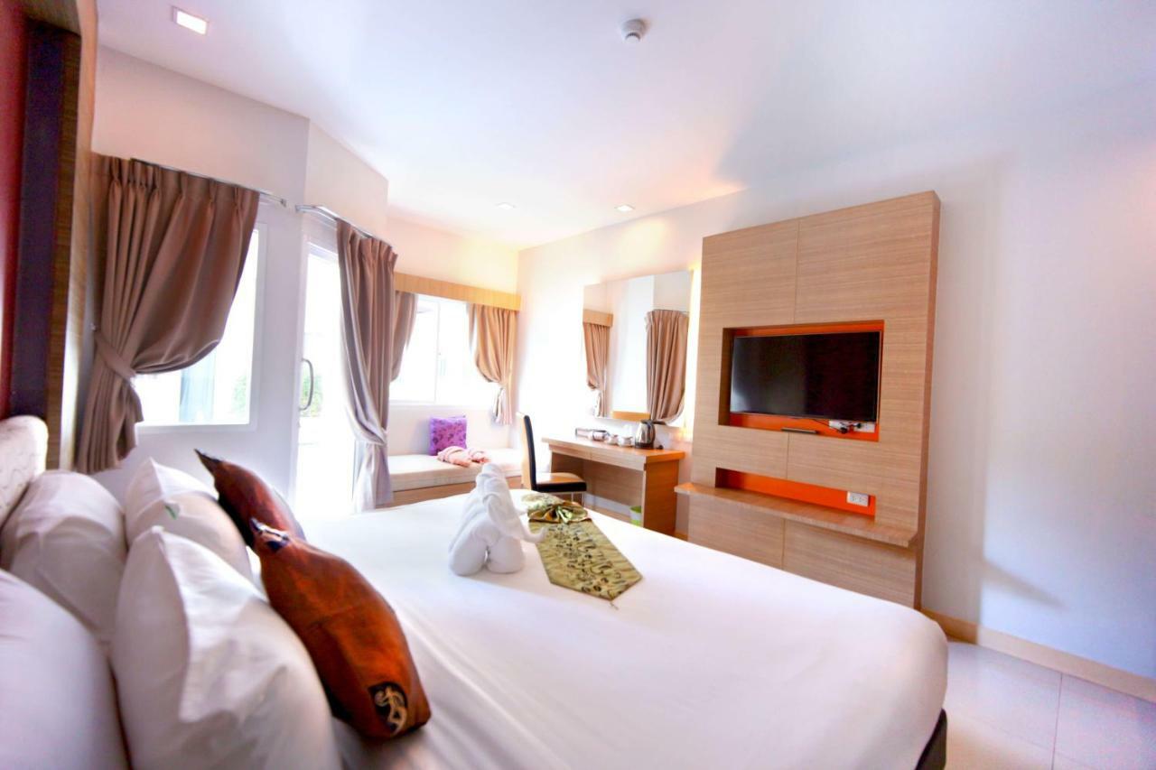 Andatel Grande Patong Phuket Exteriör bild